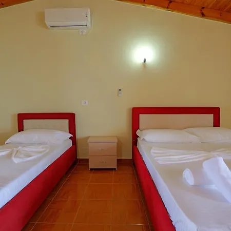 Xhovani Apartamento *