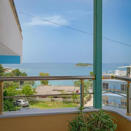 Apartamento Xhovani