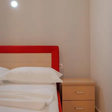 Xhovani Apartamento