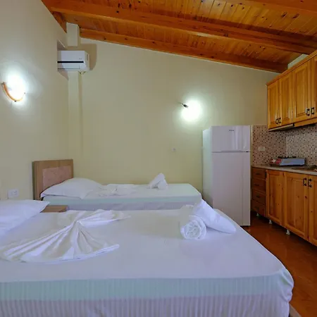 Apartamento Xhovani