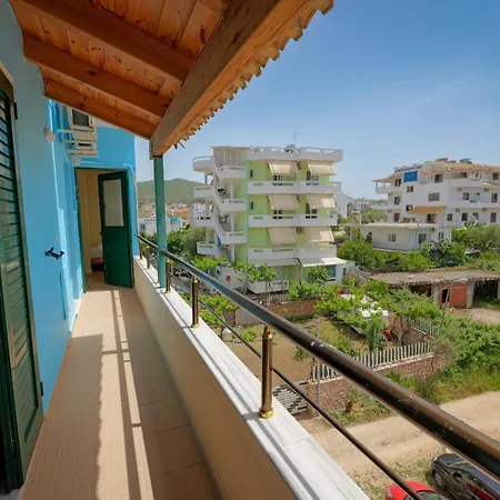 Apartamento Xhovani *