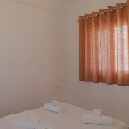 Appartement Xhovani *